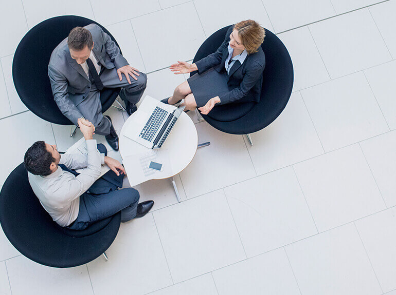 成立新加坡公司